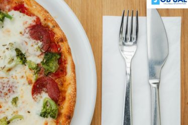 Working in restaurants المغرب: متطلبات و تحديات